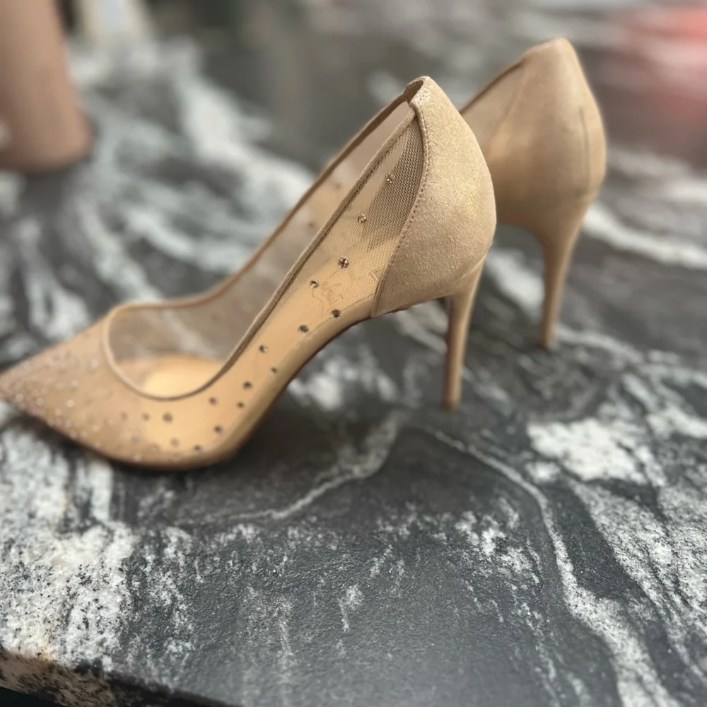 Christian L. Wears like a 6 6/12. Wore them then, one dinner, and a photo shoot - Picture 3 of 8